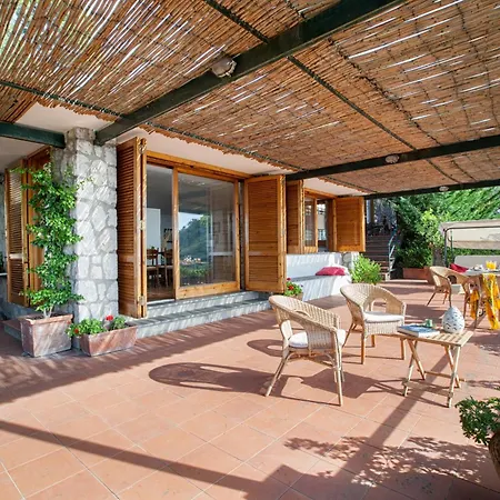 La Casa Di Pietra Villa *
